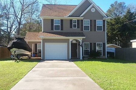 Driveway Cleaning in Coastal SC: Removing Black Spots (Algae) Without Damage