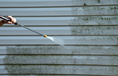 House Washing vs. Soft Washing: What’s Safest for Siding?